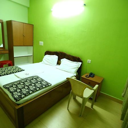Hotel Abirami Residency Tirukkadaiyur Exterior foto