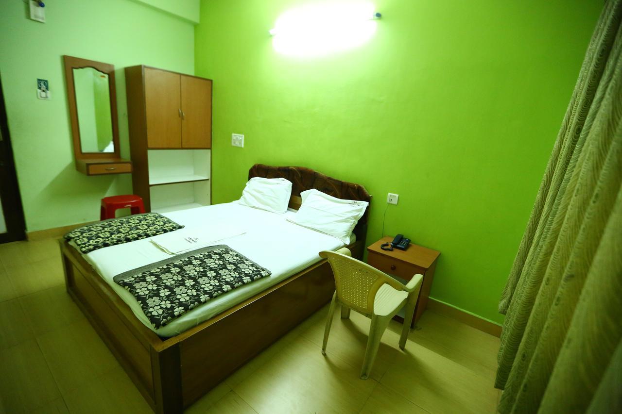 Hotel Abirami Residency Tirukkadaiyur Exterior foto